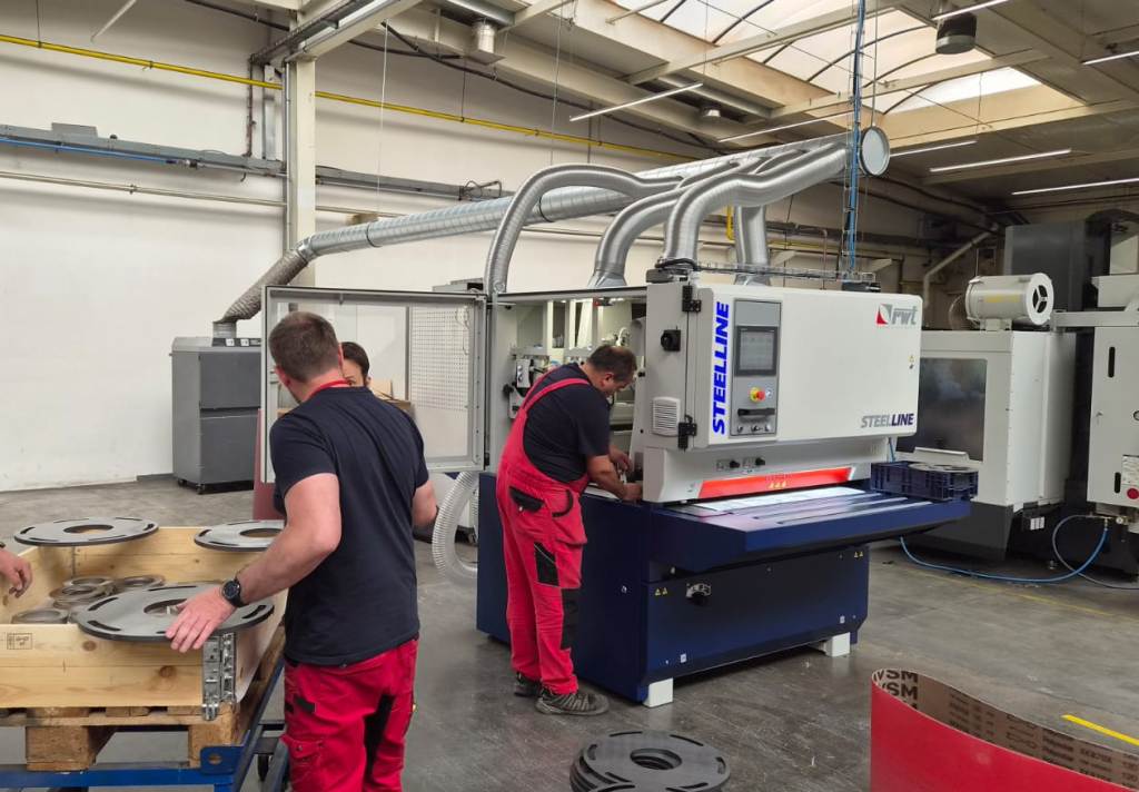 Instalace odjehlovacího stroje BSM 1100 RDD v Plzeňském kraji